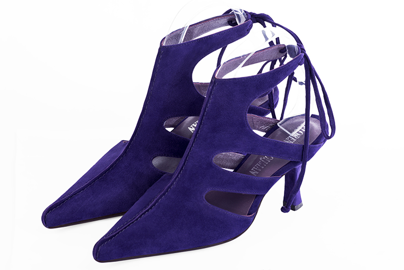 Violet purple women's open back shoes, with an instep strap. Pointed toe. High spool heels. Front view - Florence KOOIJMAN